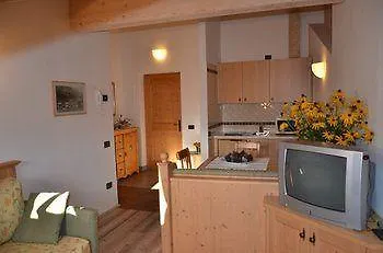 Ca' Delle Margherite Lejlighedshotel Pellizzano